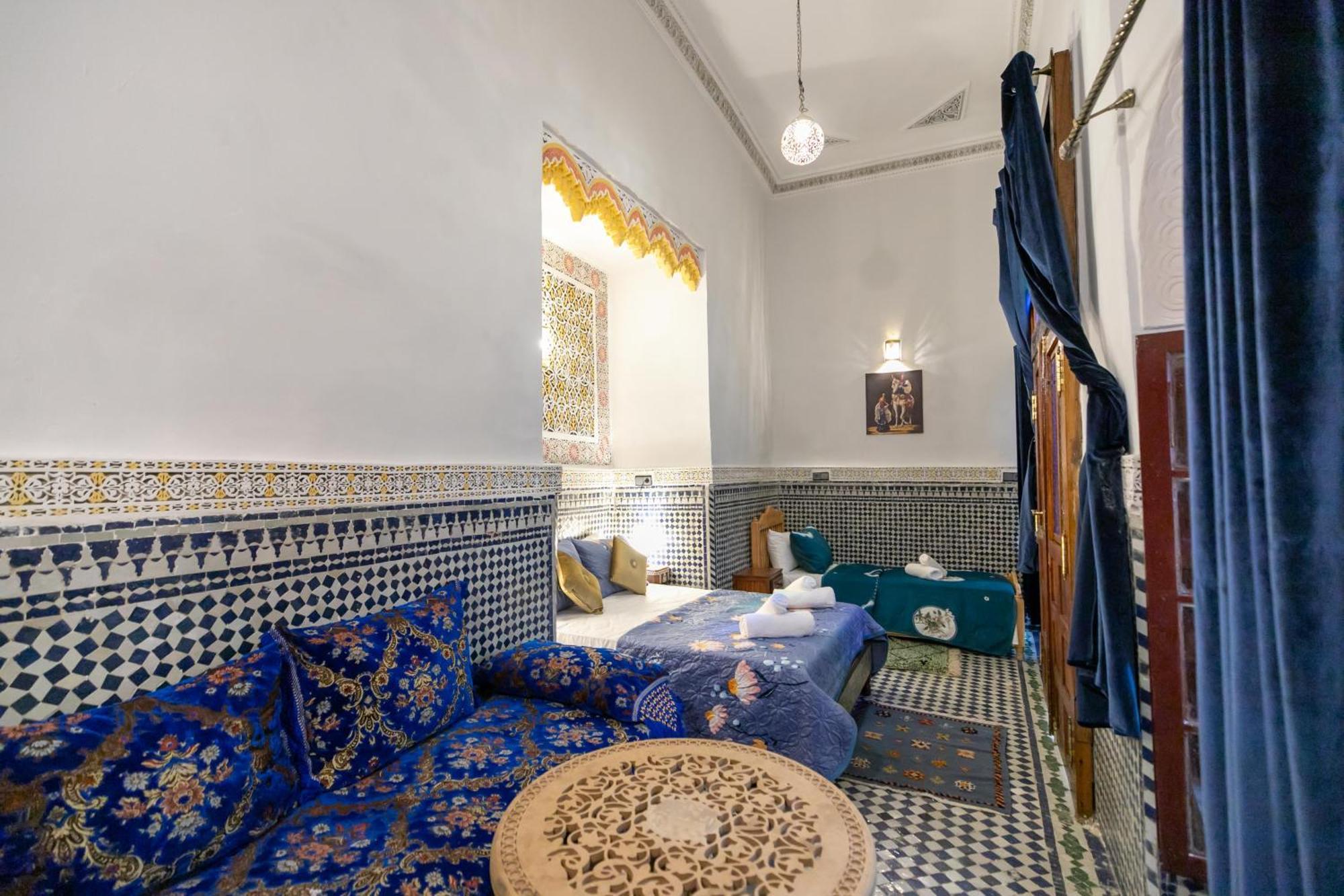 Riad Tarab פס מראה חיצוני תמונה