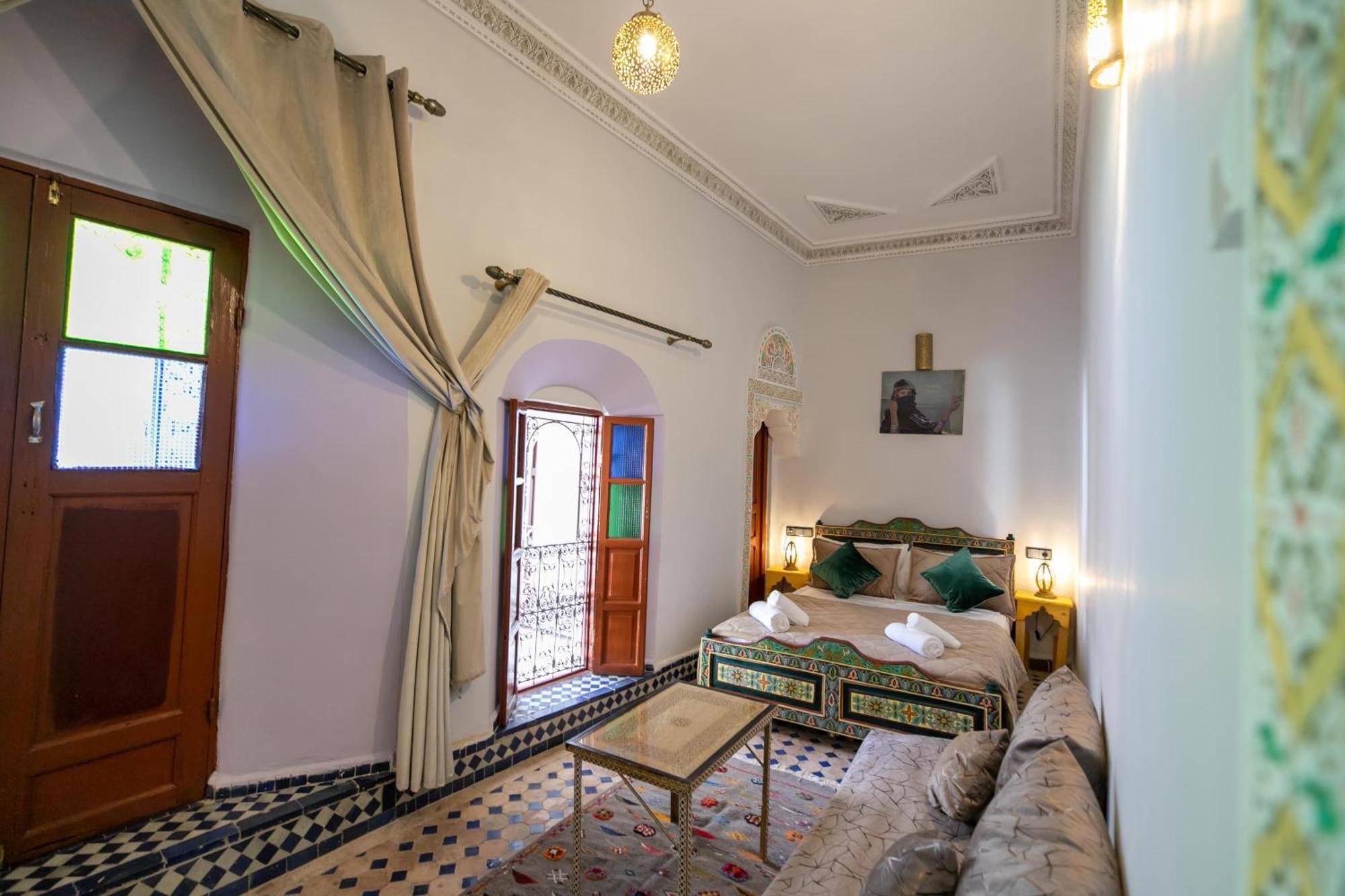Riad Tarab פס מראה חיצוני תמונה